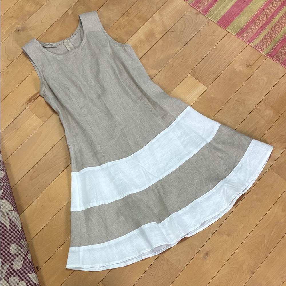 Sleeveless Linen Colorblock A-Line Dress in Taupe and White fits like a 6-8